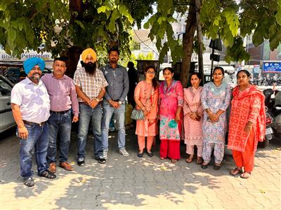 ਇੱਕ ਵਾਰ ਫ਼ਿਰ ਹੋਇਆ ਮਿਡ ਡੇ ਮੀਲ ਬਲਾਕ ਮੈਨੇਜਰਾਂ ਨਾਲ ਧੱਕਾ  ਮੰਤਰੀਆਂ ਦੇ ਹੁਕਮਾਂ ਨੂੰ ਟਿੱਚ ਜਾਣਦੀ ਹੈ ਪੰਜਾਬ ਦੀ ਅਫ਼ਸਰਸ਼ਾਹੀ