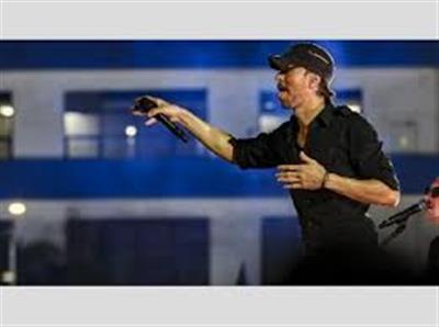 ਮੁੰਬਈ: ਐਨਰਿਕ ਇਗਲੇਸੀਅਸ ਦੇ ਕੰਸਰਟ ‘ਚ 73 ਫੋਨ ਚੋਰੀ, ₹23.85 ਲੱਖ ਦਾ ਨੁਕਸਾਨ