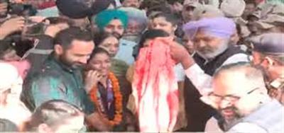 ICC ਮਹਿਲਾ ਵਰਲਡ ਕੱਪ ਜਿੱਤਣ ਵਾਲੀਆਂ ਅਮਨਜੋਤ ਕੌਰ ਅਤੇ ਹਰਲੀਨ ਦਿਓਲ ਦਾ ਚੰਡੀਗੜ੍ਹ 'ਚ ਸ਼ਾਨਦਾਰ ਸਵਾਗਤ